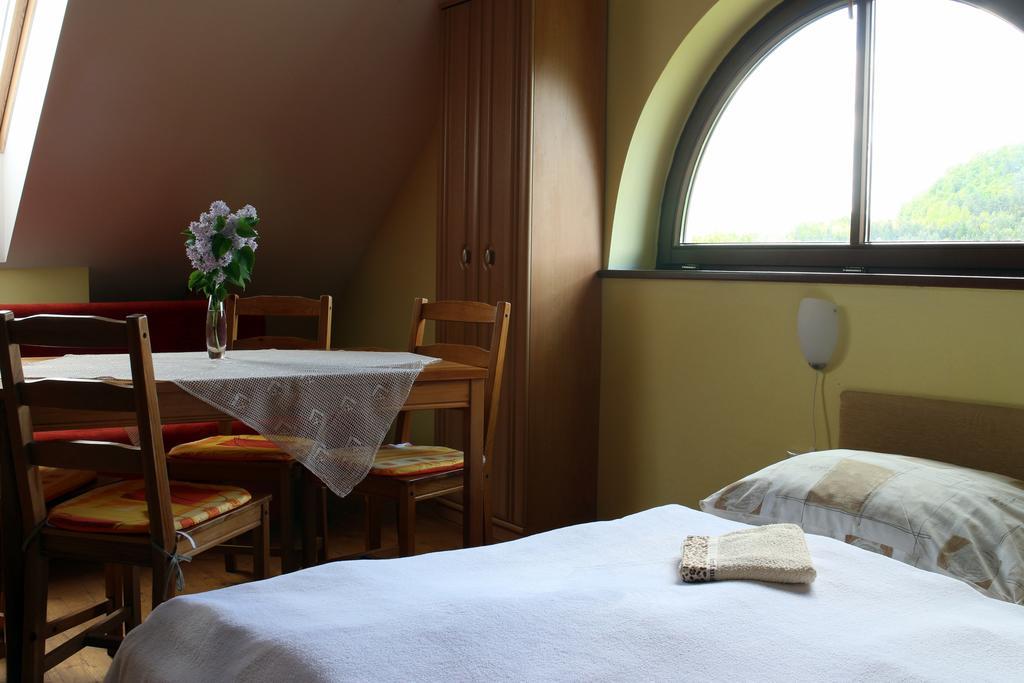 Penzion Kremenisko Banská Štiavnica Zimmer foto